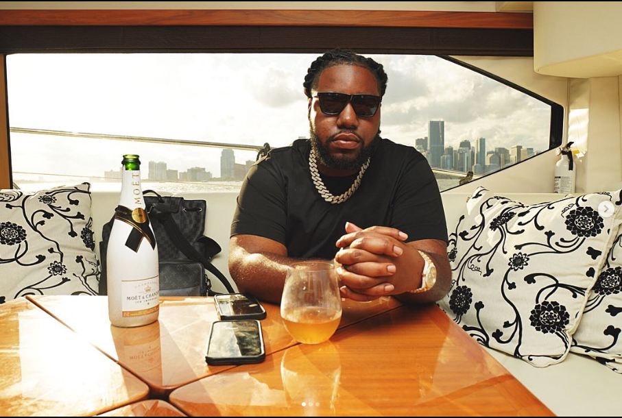 Jeremiah on his yacht — Tycoon lifestyle